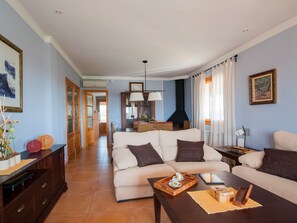 Fireplace, DVD player - Villa mit 5 Schlafzimmern und Pool auf dem Lande by Interhome (Santa Margalida)
