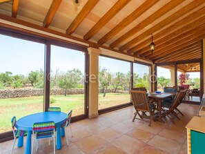 Dining - Villa mit 5 Schlafzimmern und Pool auf dem Lande by Interhome (Santa Margalida)