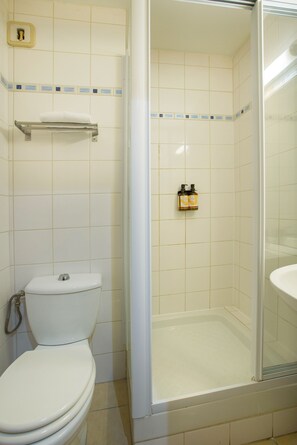 Bathroom - Gabhouse Lyon Gerland City Living Stay (Vénissieux)