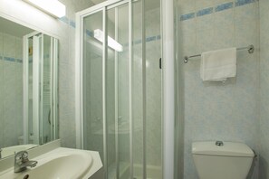 Bathroom - Gabhouse Lyon Gerland City Living Stay (Vénissieux)