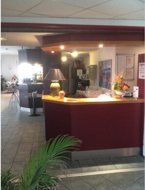 Restaurant - Gabhouse Lyon Gerland City Living Stay (Vénissieux)