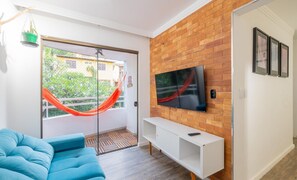 Living area - Apt w/ Balcony Near the Sea, Rio Vermelho Vnn0101 (Salvador)