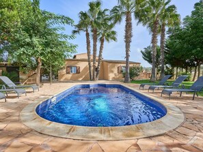 Pool - Rustikale Villa mit privatem Pool by Interhome (Ses Salines)