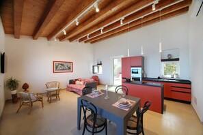 Luokittelematon kuva, 5 kautta 38, painike