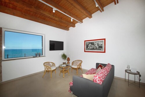 Relais Villa Giovanna -on the sea with garden