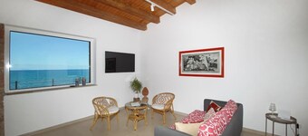 Relais Villa Giovanna -on the sea with garden