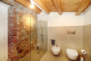 Luokittelematon kuva, 4 kautta 38, painike