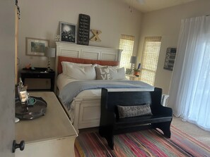 3 bedrooms, WiFi, bed sheets - Cozy 3-bedroom cottage in lovely Tool on Cedar Creek Lake (Tool)