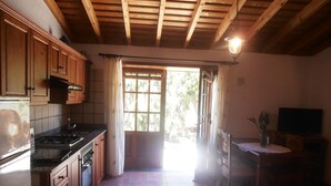 Private kitchen - "Ecofinca" mit privatem Pool by Interhome (Tijarafe)