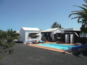 Pool - Villa mit Pool und herrlichem Meerblick by Interhome (Playa Blanca)