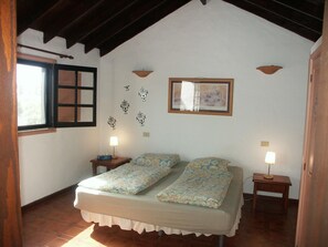 4 camere