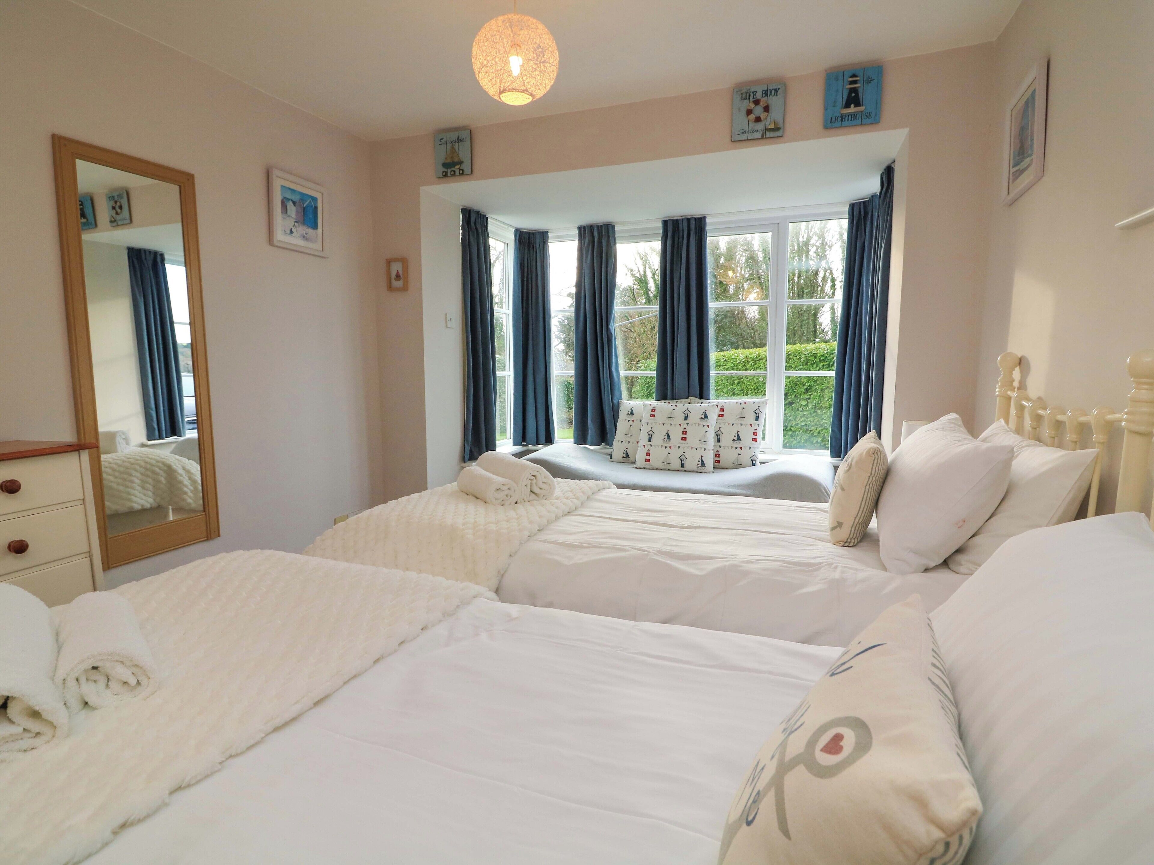 3 Schlafzimmer, individuell dekoriert, individuell eingerichtet