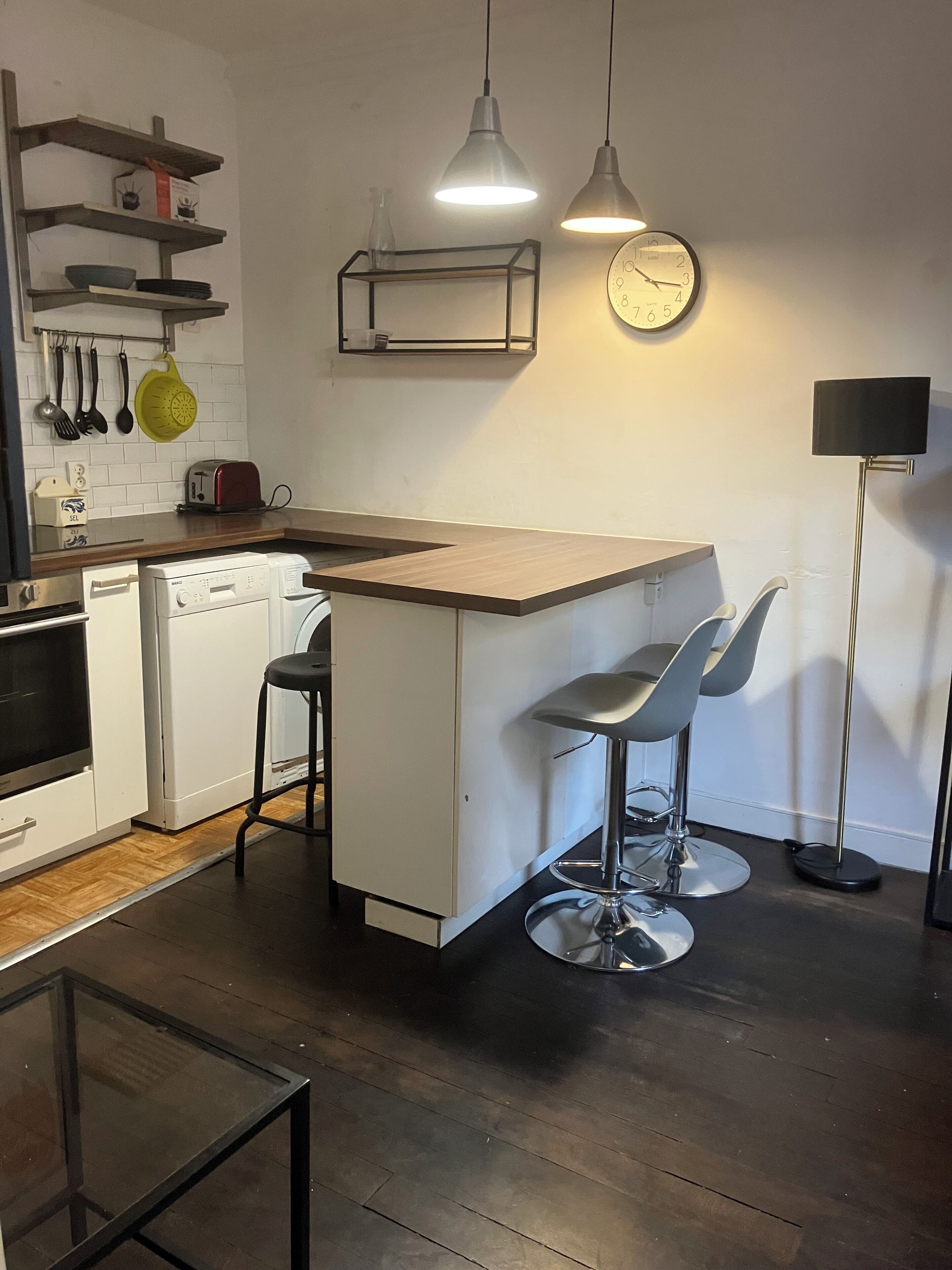 雪櫃、微波爐、焗爐、爐具