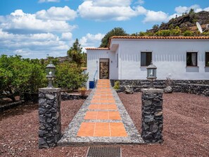 Property grounds - Casa Isabel by Interhome (Chio)