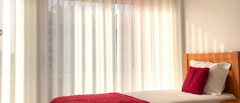 1 室のベッドルーム、アイロン / アイロン台、WiFi、ベッドシーツ