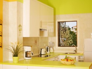 Frigorifero, microonde, forno, lavastoviglie