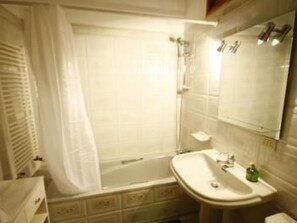 Towels - Appartement Maimana in Santa Úrsula mit Pool by Interhome (Tamaide)