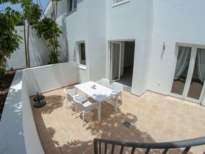 Outdoor dining - Villa "Boutique Experience" by Interhome (Armeñime)