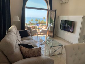 Living area - Appartement-Villa, Beach Front by Interhome (Calahonda)