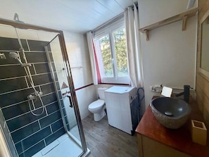 Een douche, een haardroger