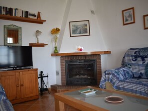 TV, caminetto