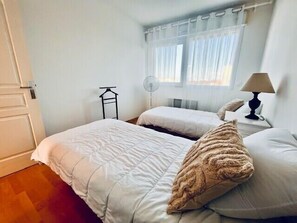 2 bedrooms, iron/ironing board - Apartment with sea and garden view in La Rochelle (La Rochelle)