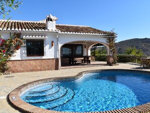 House - Finca Higueron mit privatem Pool by Interhome (Competa)