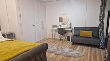 1 Schlafzimmer, Bügeleisen/Bügelbrett, WLAN, Bettwäsche