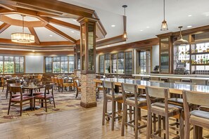 Dining - Marriott's Grande Vista/Three BR Villa 
Holiday Getaway (Orlando)