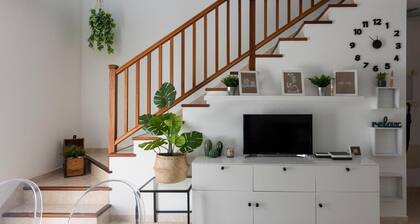 Vacation Home 'Casa Noelia' with Mountain View, Private Terrace and Wi-Fi