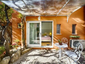 Outdoor dining - Zimmer in der Nähe des Zentrums by Interhome (Olbia)