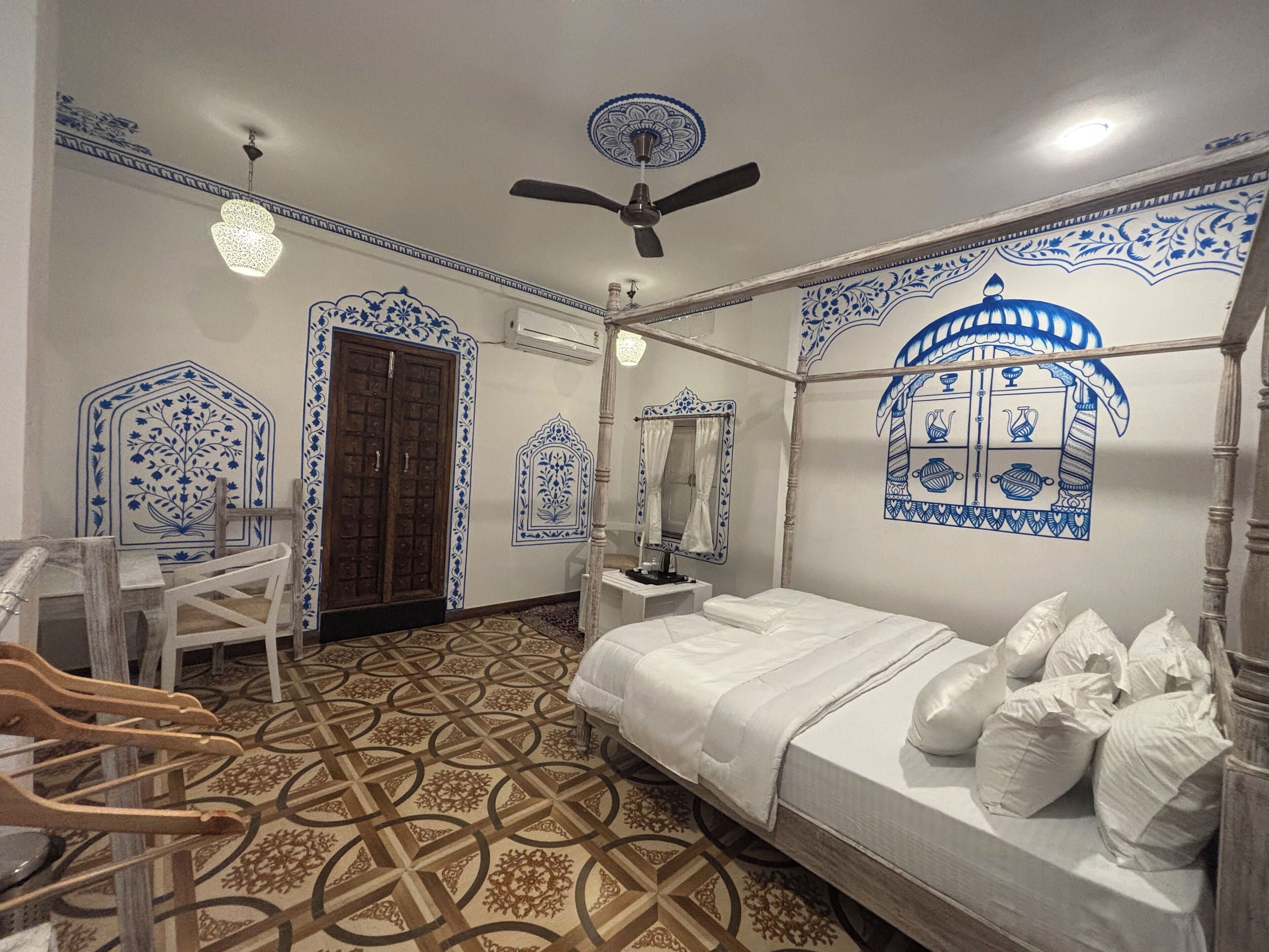 Deluxe Double Room | Laptop workspace, free WiFi