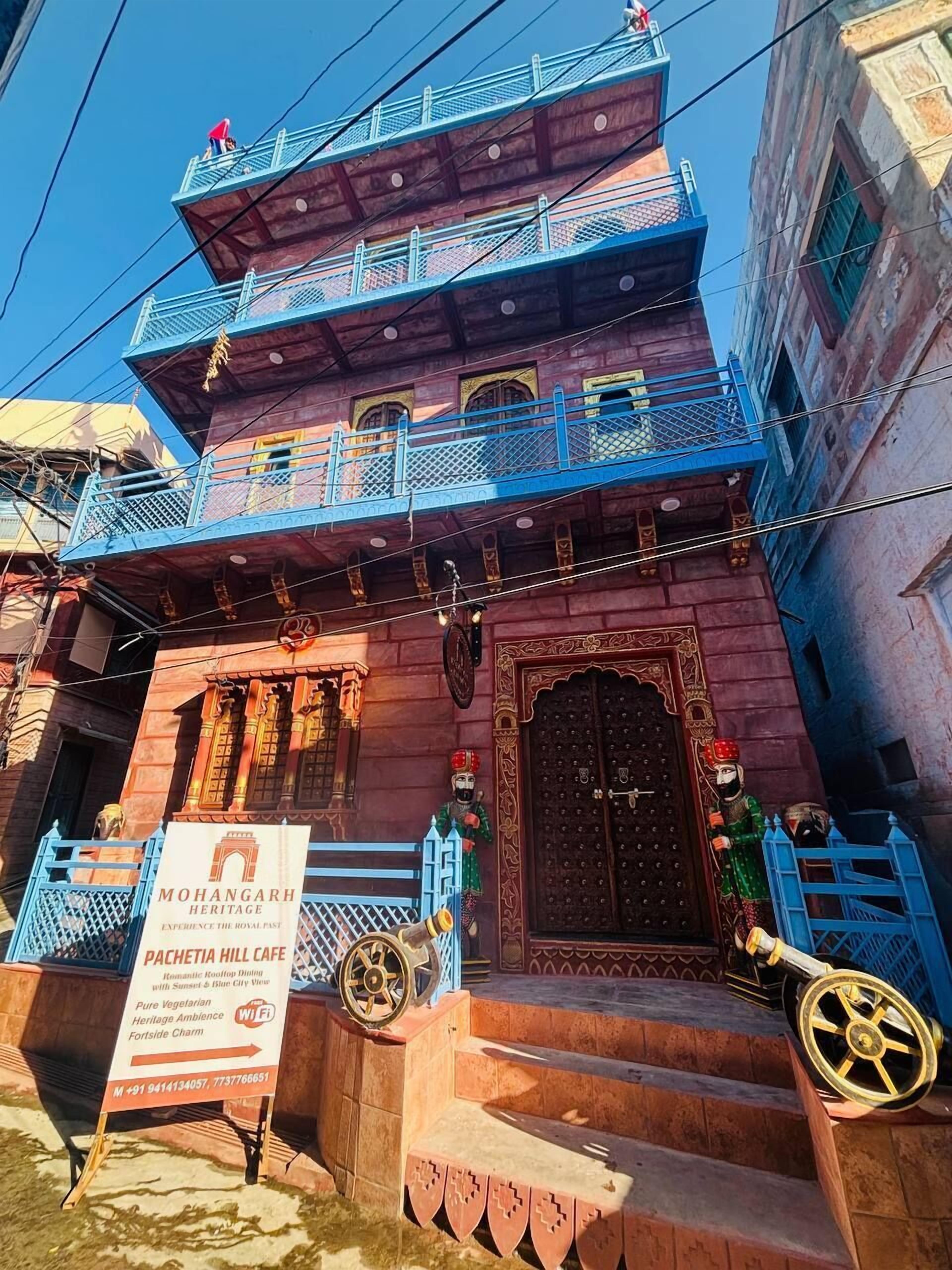 Ngoại thất