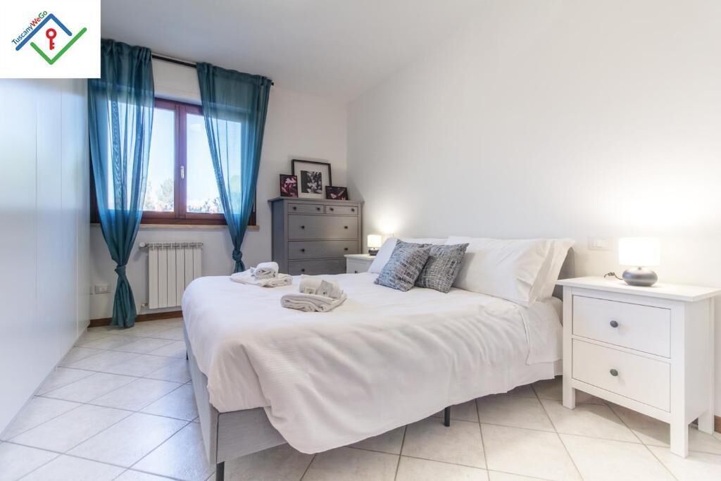 Schreibtisch, Bügeleisen/Bügelbrett, Reisekinderbett, kostenloses WLAN