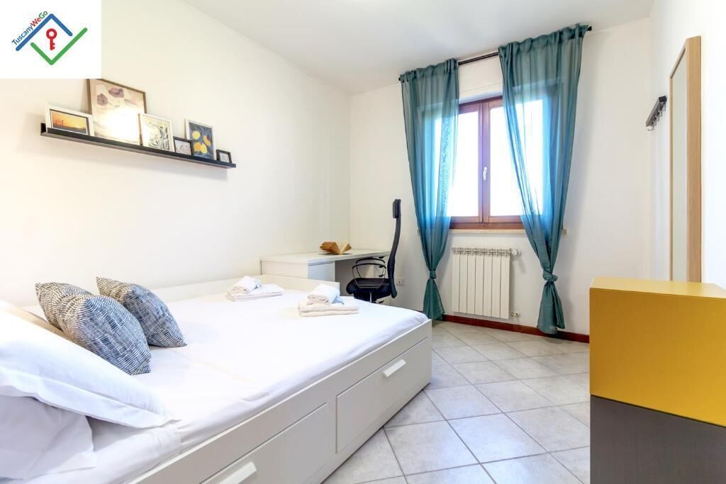 Schreibtisch, Bügeleisen/Bügelbrett, Reisekinderbett, kostenloses WLAN