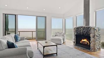 TV, fireplace, offices