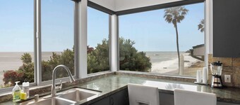 Malibu 4BR Beachfront Home | Ocean Views | C&C