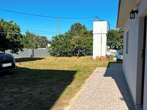 Property grounds - Drimia Villa, Santo António da Charneca, Barreiro (Santo António da Charneca)