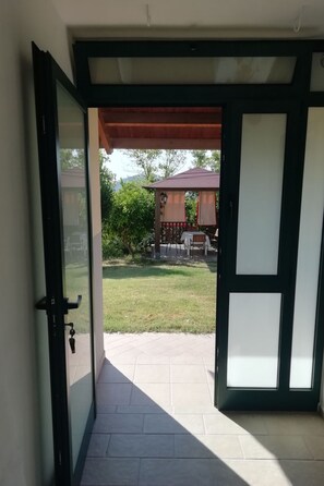 Interior - Gartenzimmer mit Alkoven by Interhome (Cellino Attanasio)