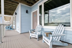 Terrace/patio - Front Beach Condo! 1 Block to Center Street-2C (Folly Beach)