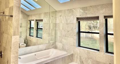 Spacious 5-bedroom house in marvelous Dix Hills with AC