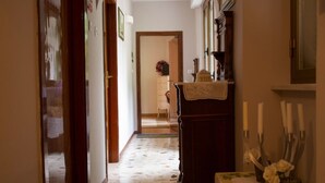 Interior - Gästezimmer mit Wi-Fi by Interhome (Roccafluvione)