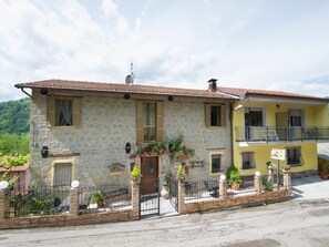 Exterior - Gästezimmer mit Wi-Fi by Interhome (Roccafluvione)