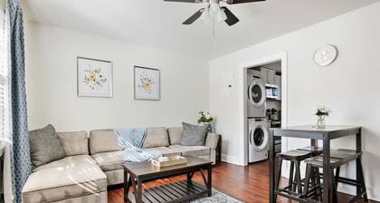 Cozy 2BR Getaway Minutes to Downtown - Dayton C