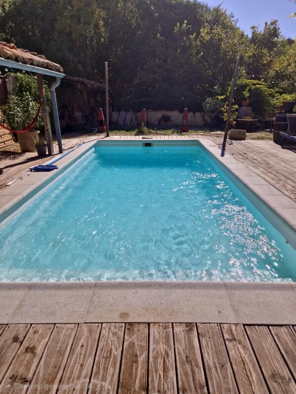 Pool - Studio "La Farigoulette" with Shared Pool, Private Terrace and Wi-Fi (Aniane)