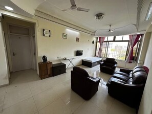 Living area - Amicable Corporate Apartment (Mumbai)
