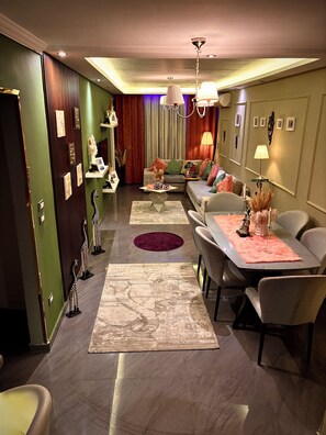 Dining - Superb 2-bedroom apartment with AC in charming Alexandria Governorate (Alexandria Governorate)