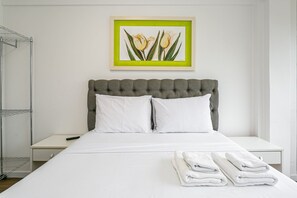 Iron/ironing board, Internet, bed sheets - 150m from the beach | 60" Smart TV #CHA15 (Florianópolis)