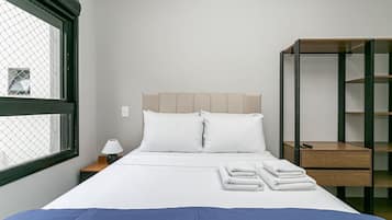 1 quarto, ferros/tábuas de passar roupa, acesso à internet
