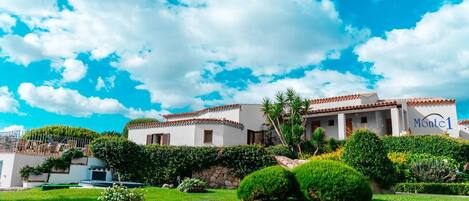 숙박 시설 정면